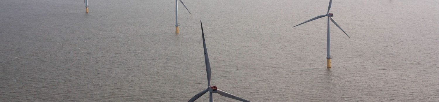 Aerial Views Of The London Array Offshore Windfarm Wind turbines sit in the North Sea at the London Array offshore wind farm, a partnership between Dong Energy A/S, E.ON AG and Abu Dhabi-based Masdar, in the Thames Estuary, U.K., on Tuesday, Oct. 27, 2015. The London Array, east of London, has 175 Siemens turbines and a capacity of 630MW. Photographer: Simon Dawson/Bloomberg